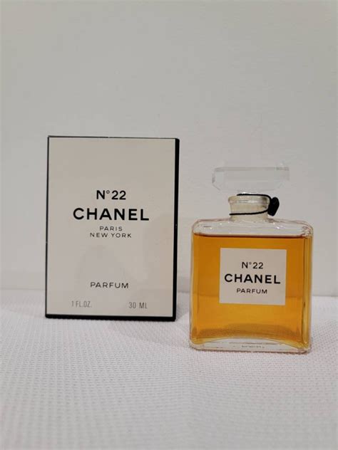 who wears chanel no 22|where to buy chanel 22.